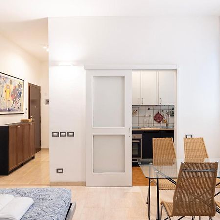 Appartement Accogliente Loft In Zona Monumentale/Cenisio à Milan Extérieur photo