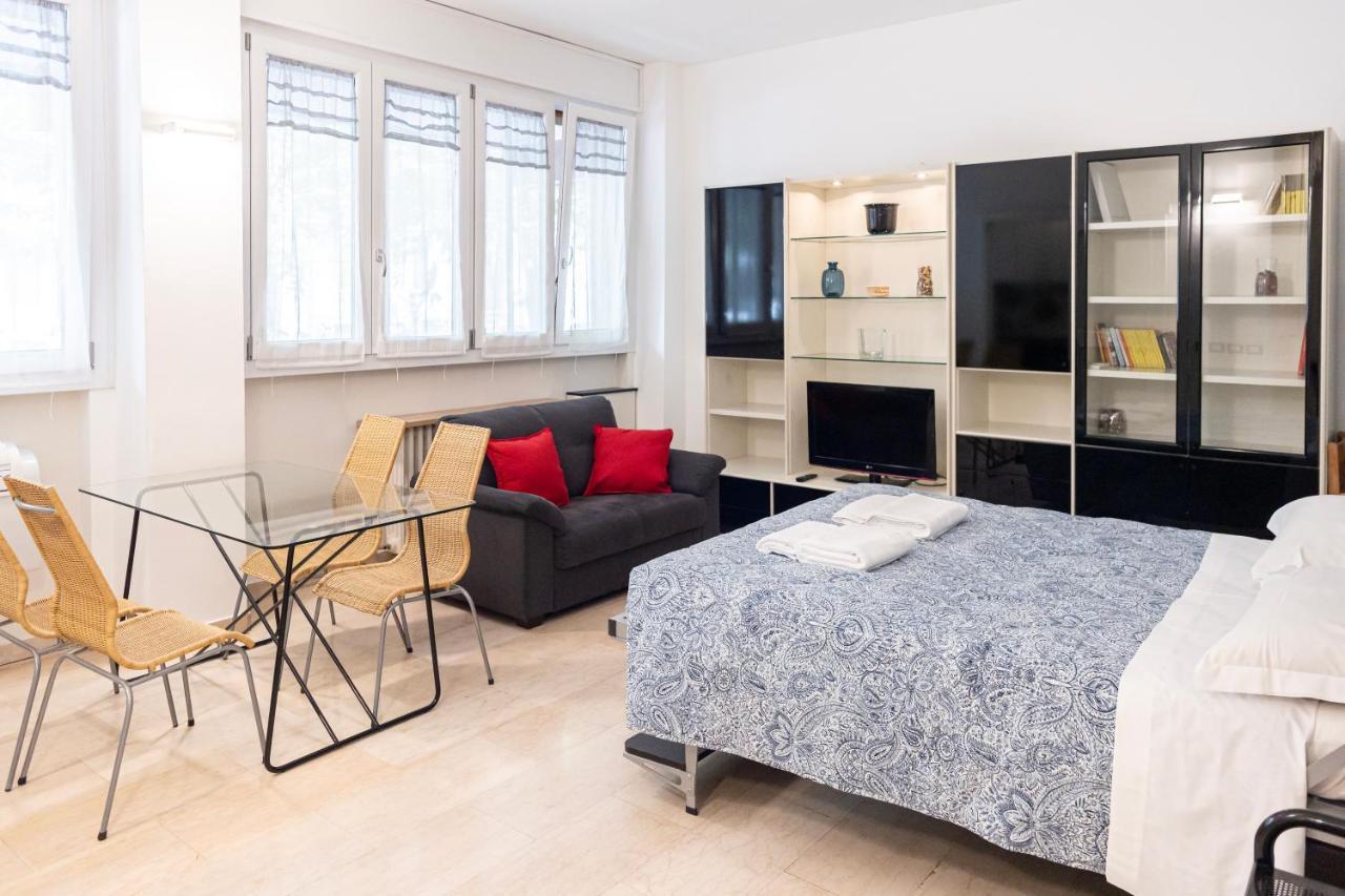 Appartement Accogliente Loft In Zona Monumentale/Cenisio à Milan Extérieur photo